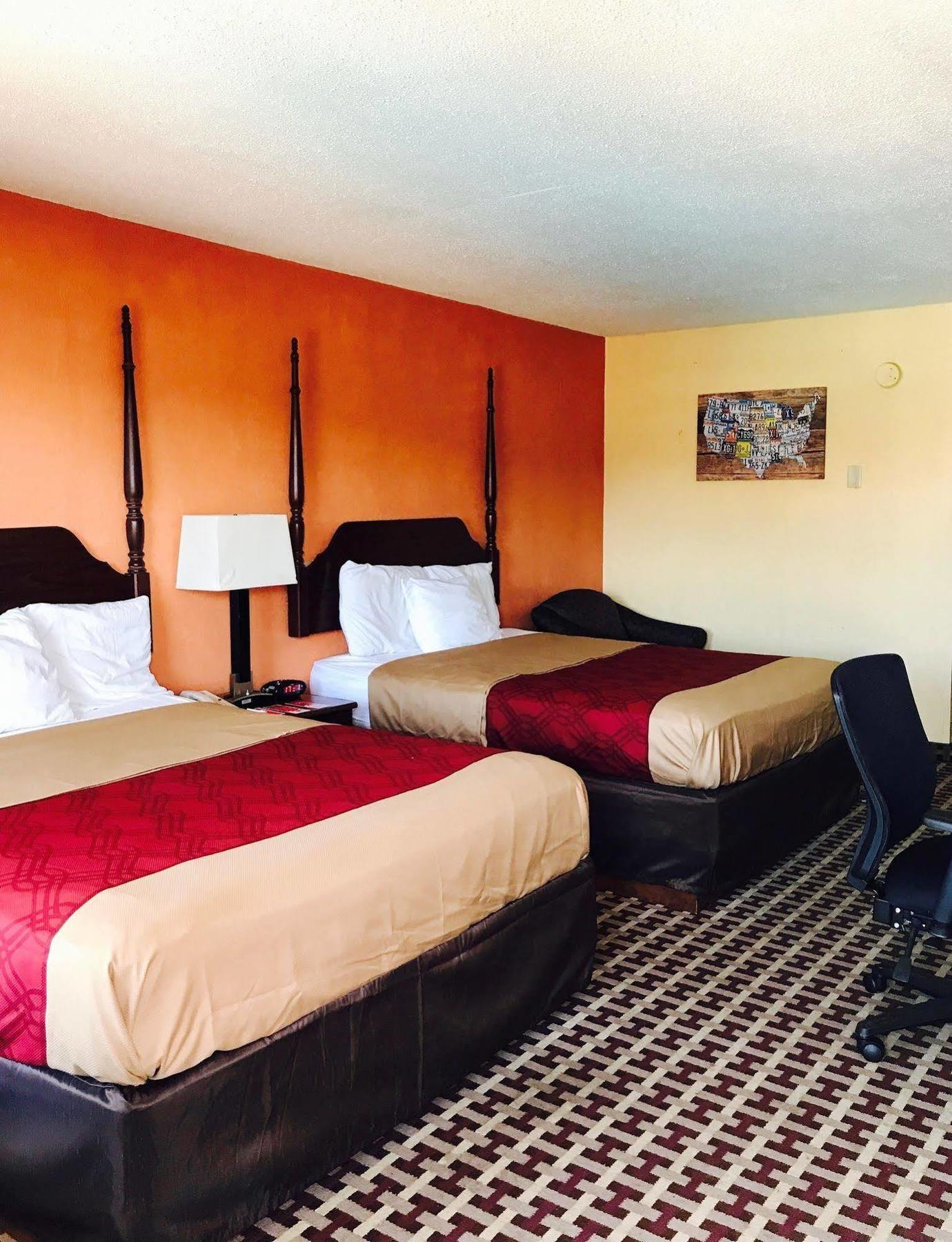 Econo Lodge Inn&Suites Milan Exterior foto